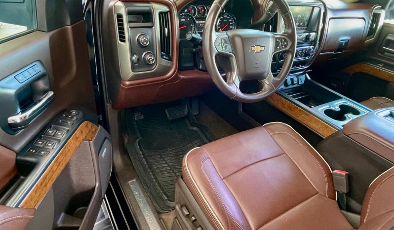 Chevrolet Cheyenne High Country 2015 full