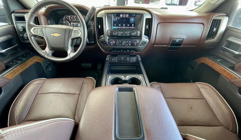 Chevrolet Cheyenne High Country 2015 full