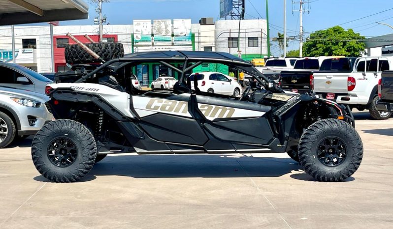 Can Am Maverick X3 Turbo full