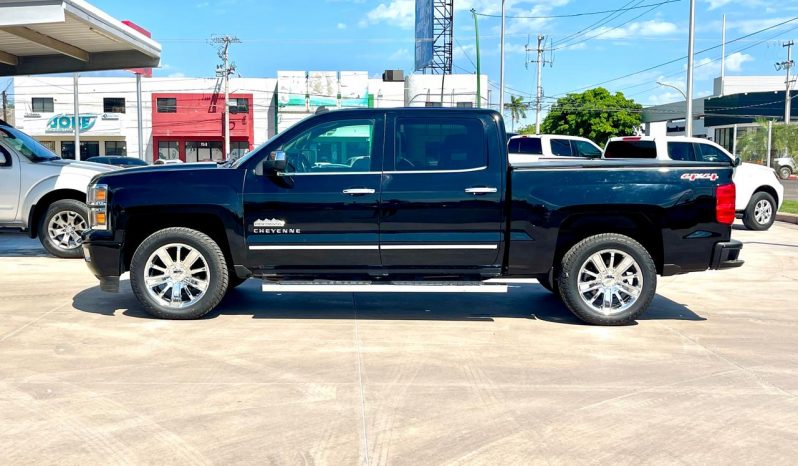 CHEVROLET CHEYENNE HIGH COUNTRY 4X4 2015 $430,000.00 lleno