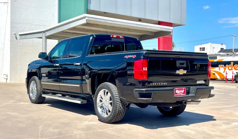 CHEVROLET CHEYENNE HIGH COUNTRY 4X4 2015 $430,000.00 lleno
