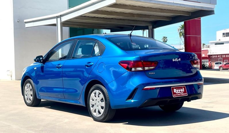 Kia Rio Aut 2023 full