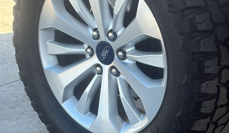 Ford Lobo Lariat 4×4 2017 full