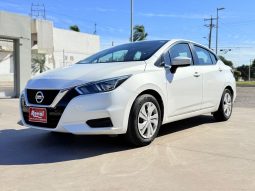 Nissan Versa Sense 2020 full