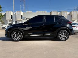 Nissan Kicks Platinum 2023 full