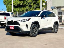 Toyota RAV-4 XLE 2022 full