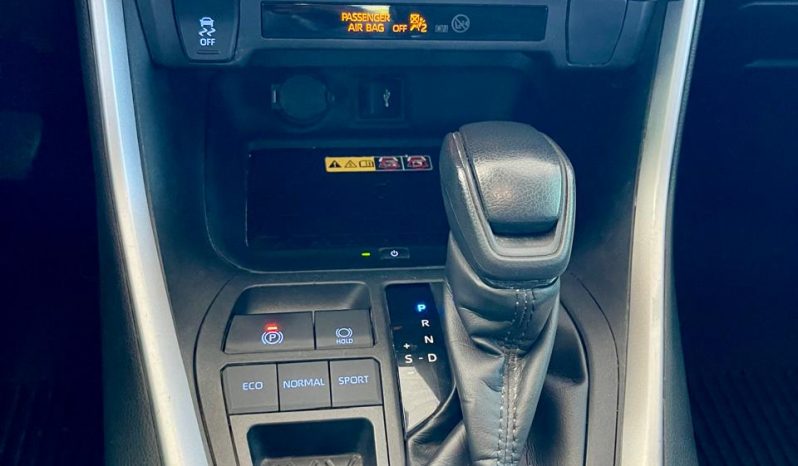 Toyota RAV-4 XLE 2022 full