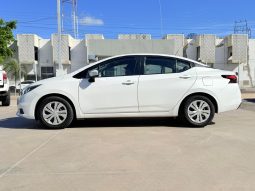 Nissan Versa Sense 2020 full