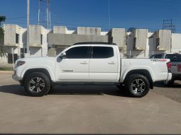 Toyota Tacoma TRD Sport 4×4 2018 full