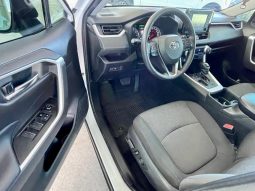 Toyota RAV-4 XLE 2022 full