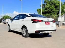 Nissan Versa Sense 2020 full