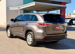 Toyota Highlander LE 2014 full
