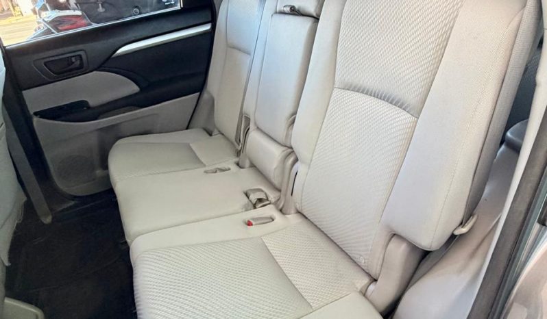 Toyota Highlander LE 2014 full