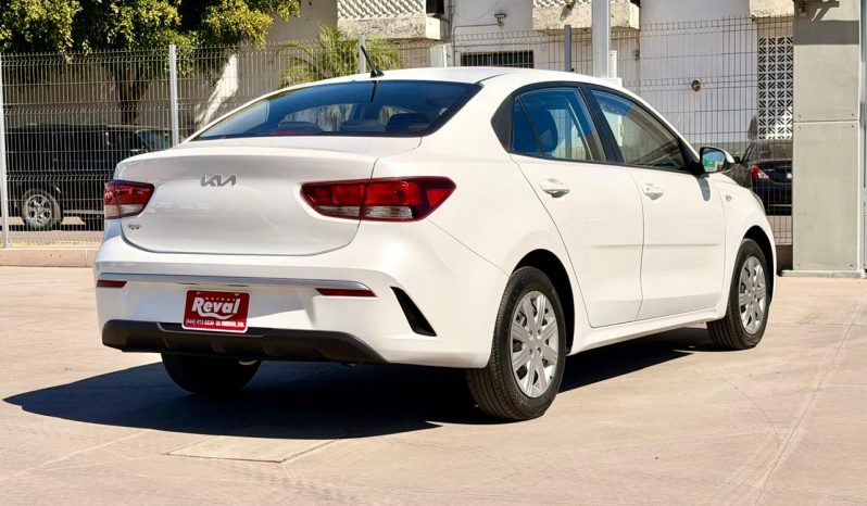 Kia Rio Aut 2023 full