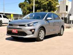 Kia Rio Aut 2023 full