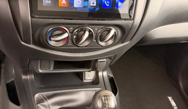 Nissan Frontier SE 2024 full