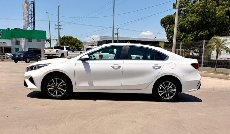 Kia Forte LX 2022 full