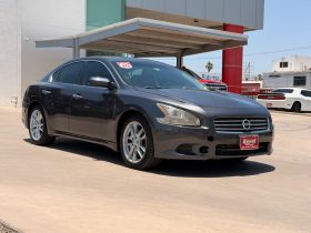 Nissan Maxima 2010