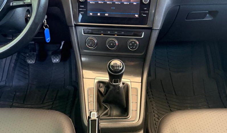 Volkswagen Golf 2018 full