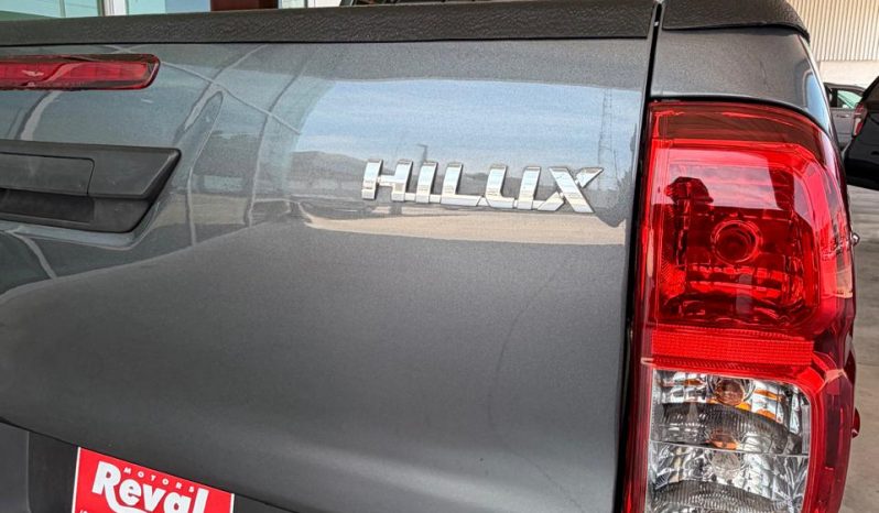 Toyota Hilux 2017 full