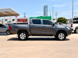Toyota Hilux 2017 full
