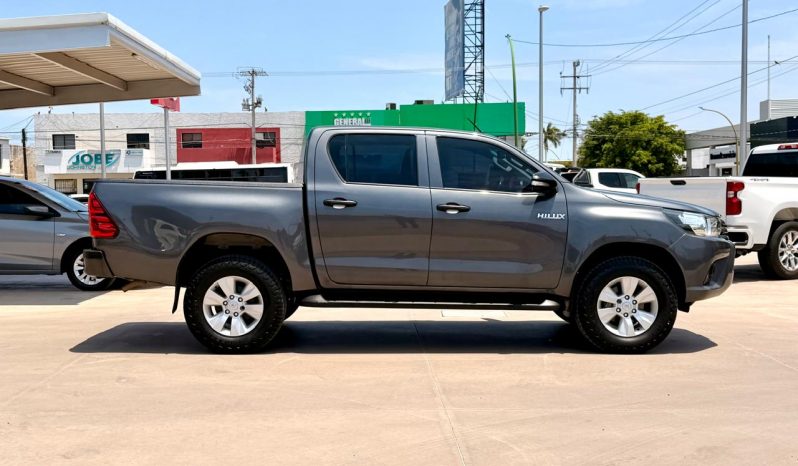 Toyota Hilux 2017 full