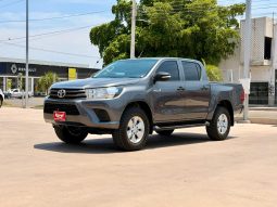 Toyota Hilux 2017 full