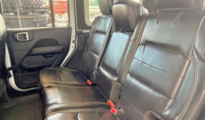Jeep Wrangler Sahara 2023 full