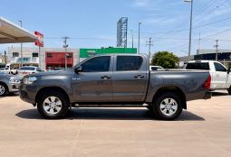 Toyota Hilux 2017 full