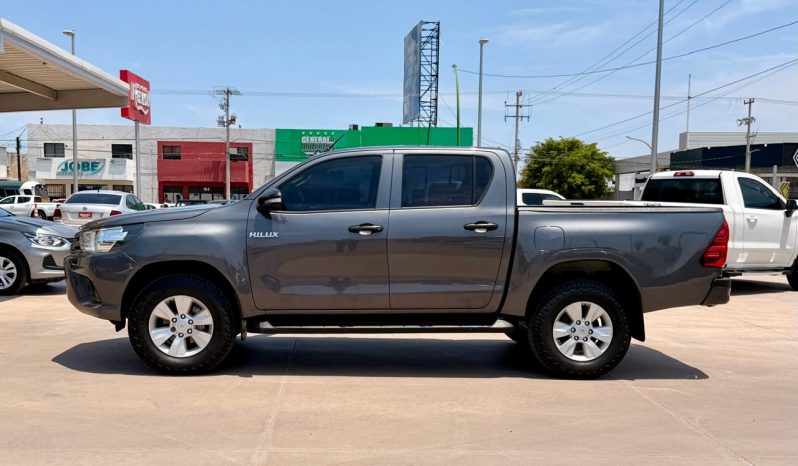 Toyota Hilux 2017 full