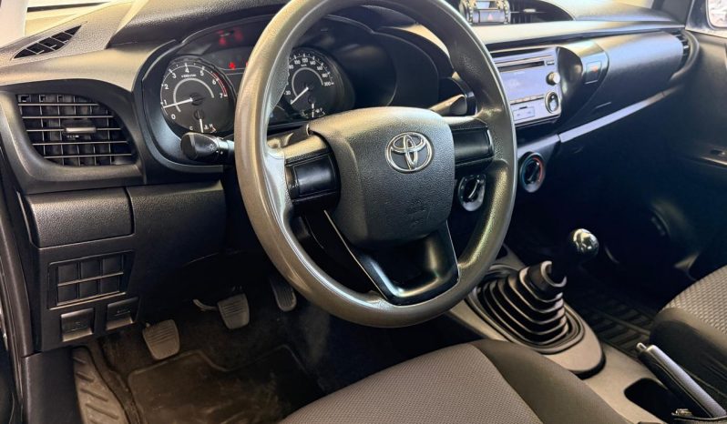 Toyota Hilux 2017 full