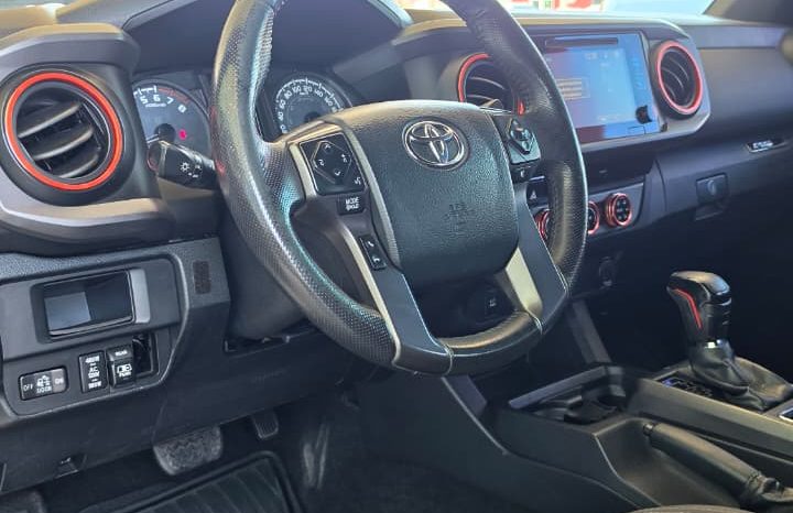 Toyota Tacoma 2017 full