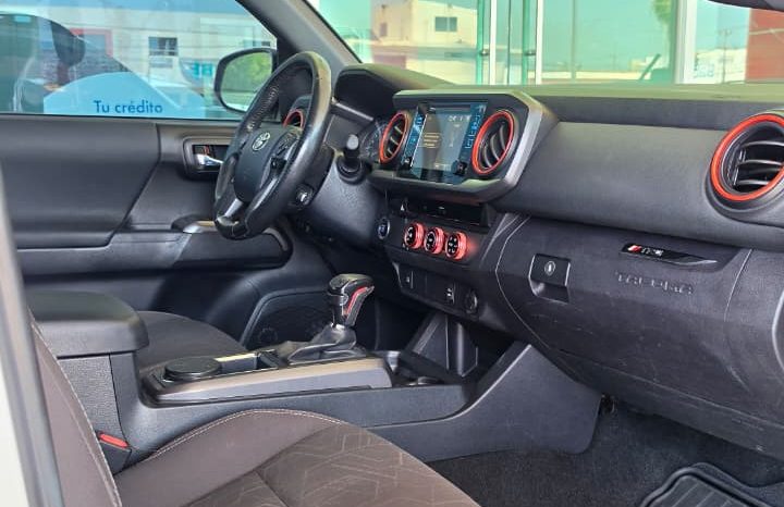 Toyota Tacoma 2017 full