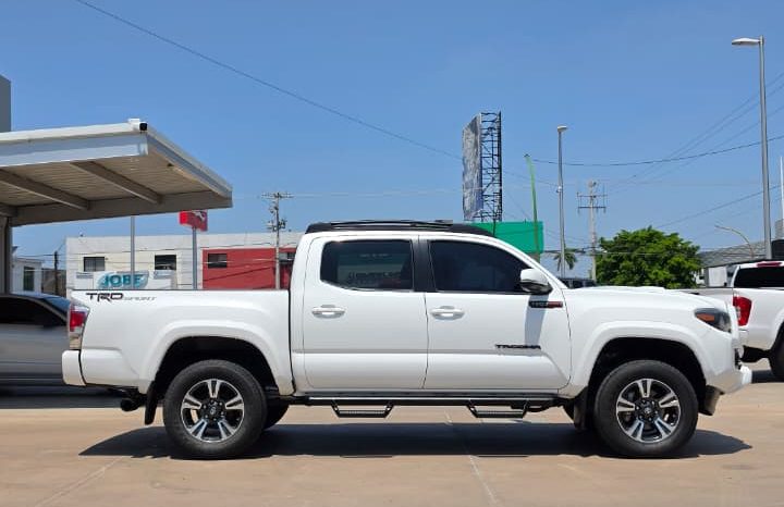 Toyota Tacoma 2017 full