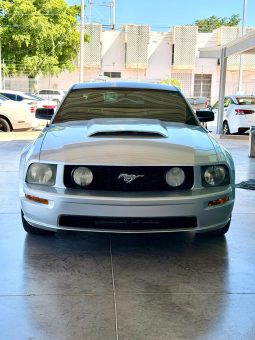 Ford Mustang GT 2005 full