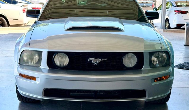 Ford Mustang GT 2005 full
