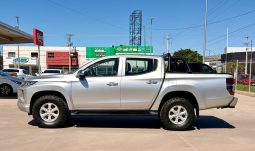 Mitsubichi L200 2023 full