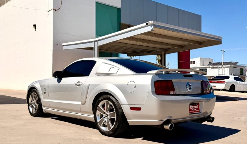 Ford Mustang GT 2005 full