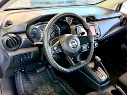 Nissan Versa sense 2023 blanco full