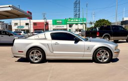 Ford Mustang GT 2005 full