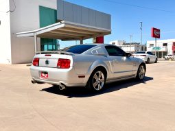 Ford Mustang GT 2005 full