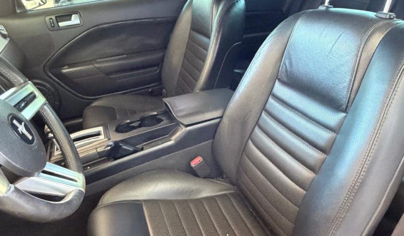Ford Mustang GT 2005 full